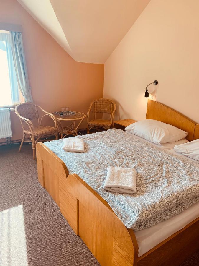 Orlik Rejviz Hotel Zewnętrze zdjęcie