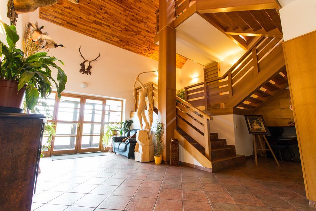 Orlik Rejviz Hotel Zewnętrze zdjęcie