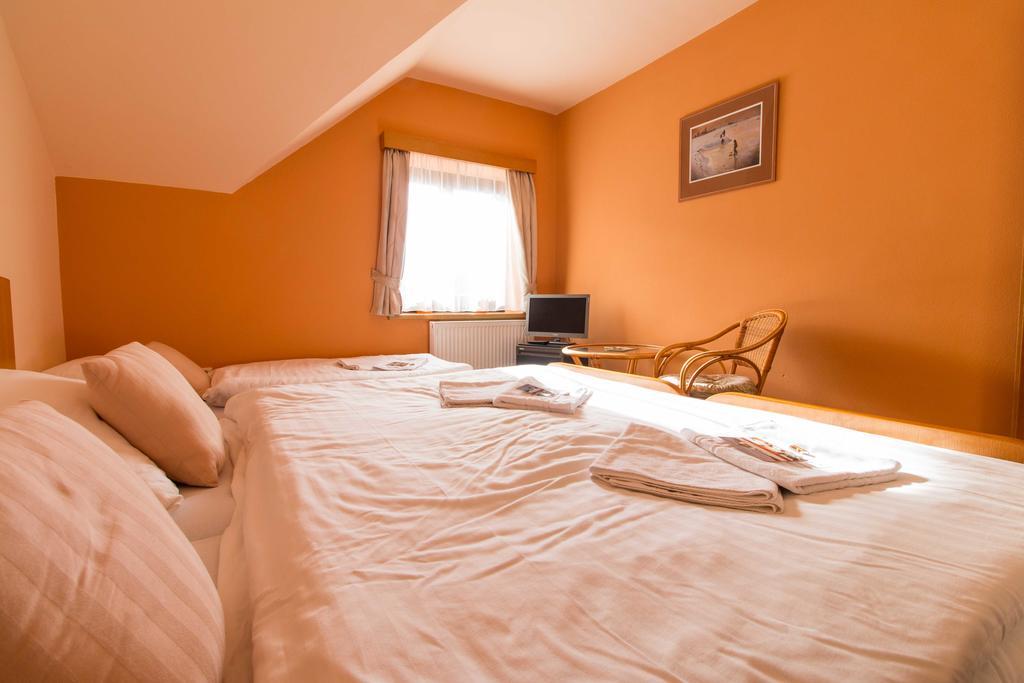 Orlik Rejviz Hotel Zewnętrze zdjęcie
