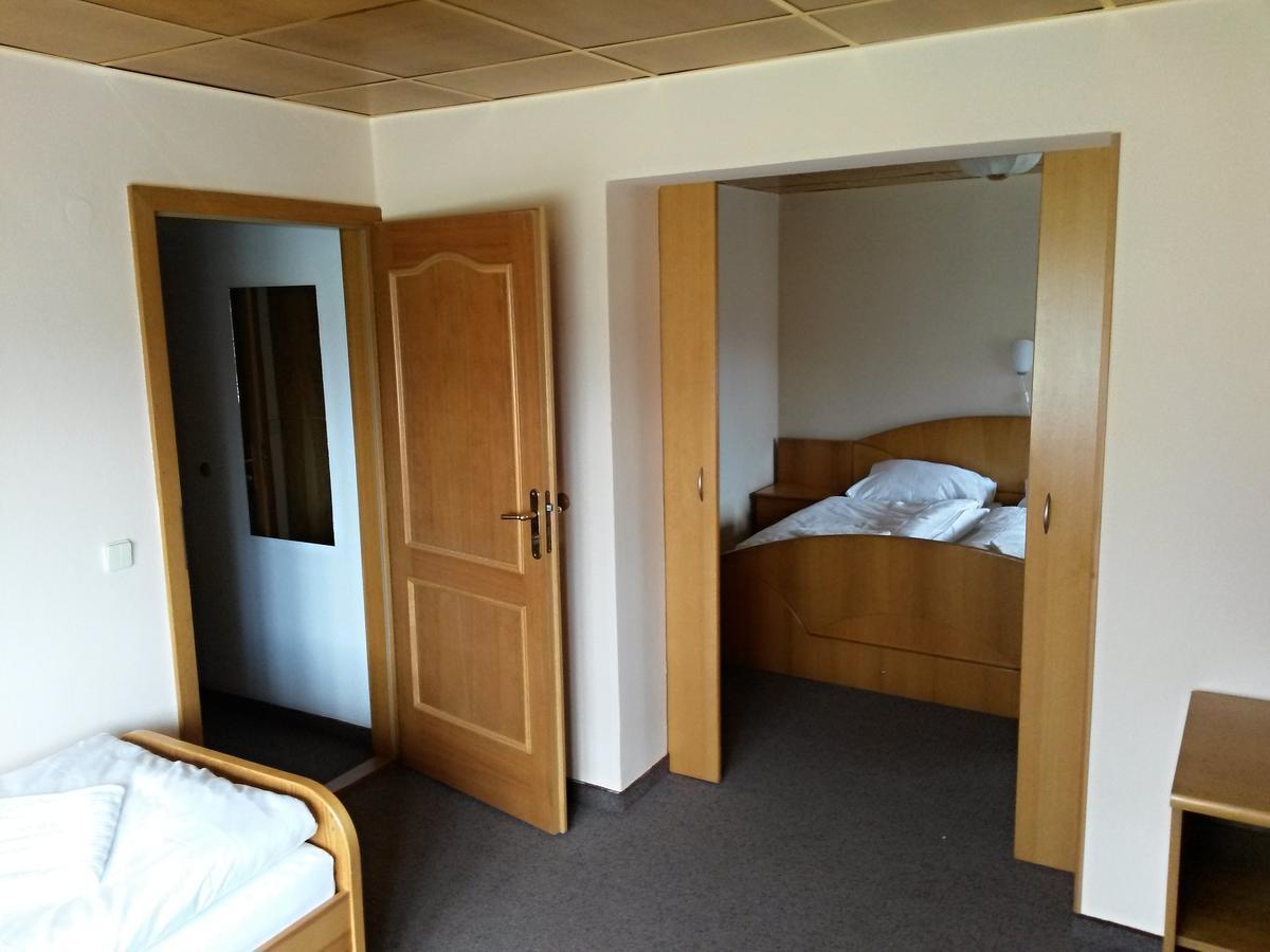 Orlik Rejviz Hotel Zewnętrze zdjęcie